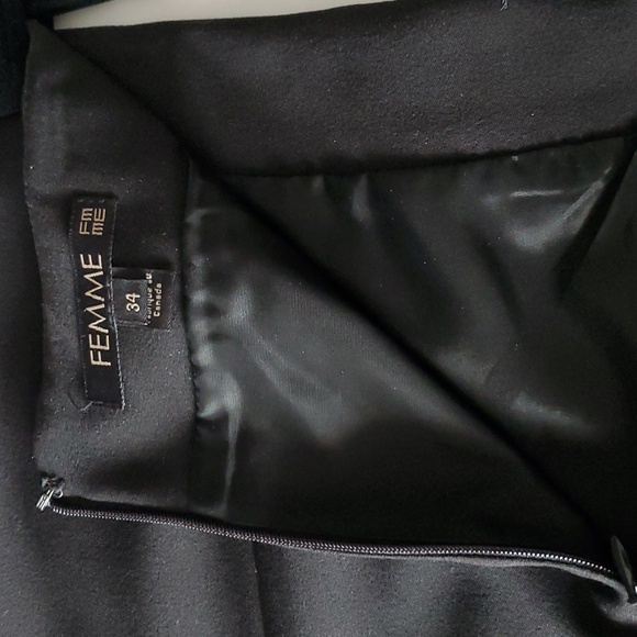 La Femme - Classic black skirt. Size:34 (US 4). Only worn a couple times. - Picture 3 of 4